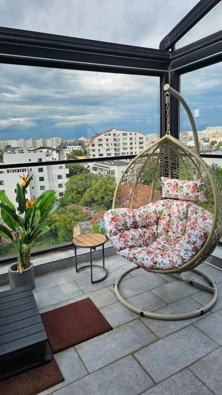 Crown Penthouse - Luxurious, Spa & Vista , by Uni88 ApartHotel - Resim 4