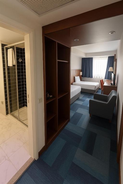 A seating area at Taxim Express Bosphorus Hotel