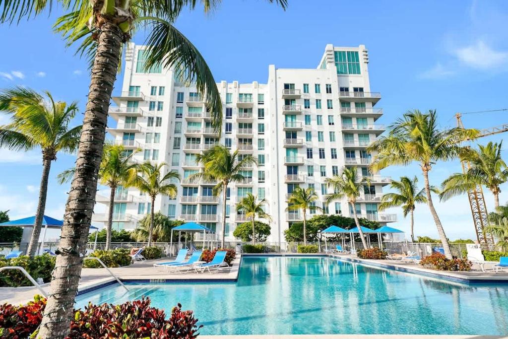 Inspiring The Edge West Palm Beach Photos