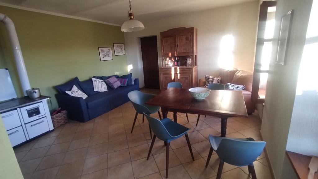 Kuchyň nebo kuchyňský kout v ubytování Cascina Sant'Eufemia