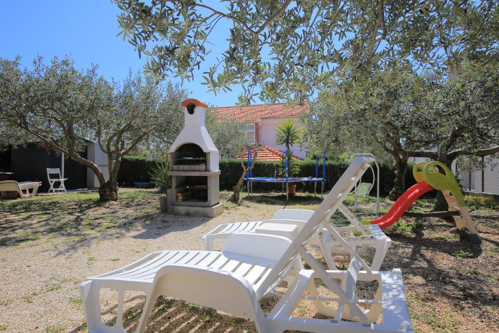 Holiday house with a parking space Trogir - 23967