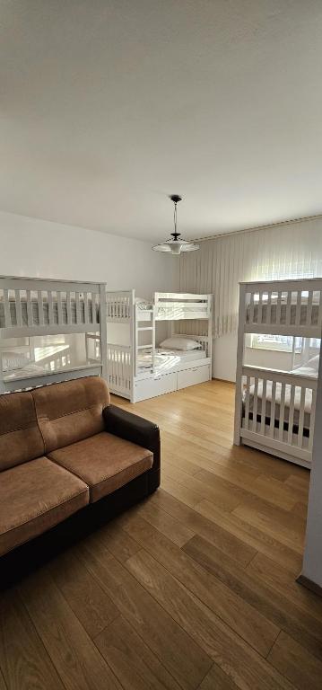 Postel nebo postele na pokoji v ubytování i hostel
