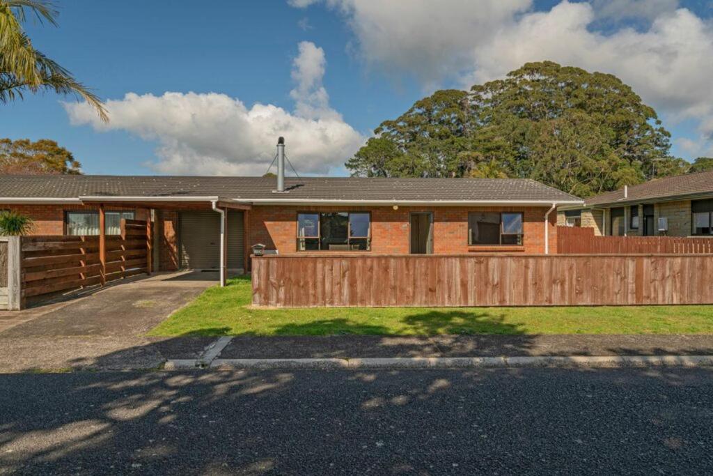 Budova, kde se prázdninový dům nachází