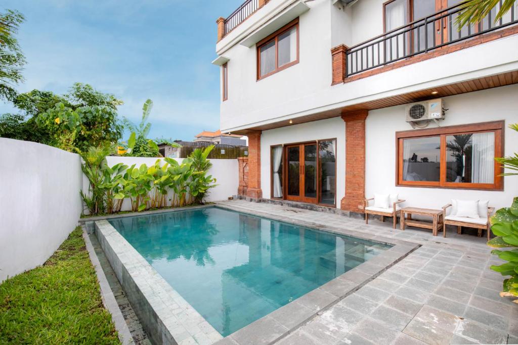 Πισίνα στο ή κοντά στο Tridatu Villa by Great Bali Villas