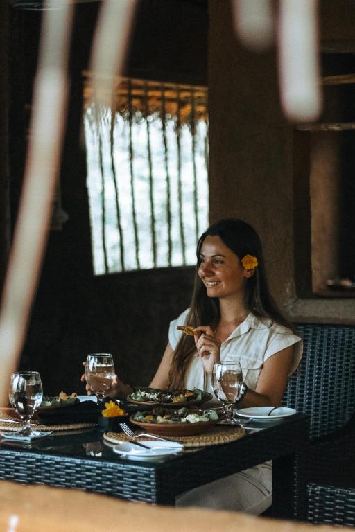 Fox Kandy by Fox Resorts - Luxury in the Mist - 2