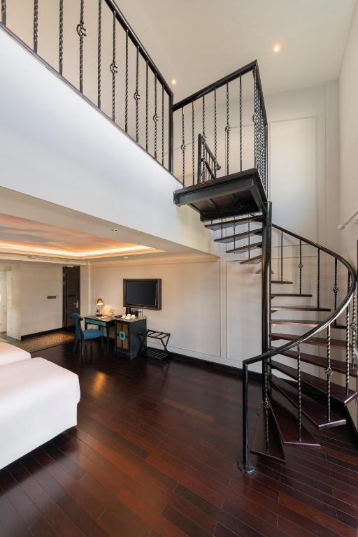 Suite Club 2 Tầng