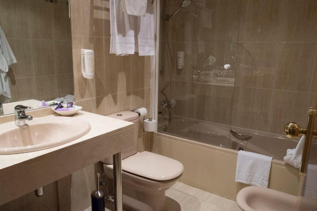 Hostal Azul, El Molar – Updated 2023 Prices