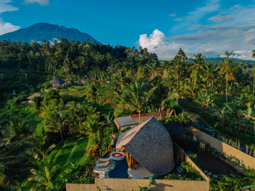 لابی و فضای عمومی Angel Bali Suites, Private Nature Bamboo Villa - تصویر ۵