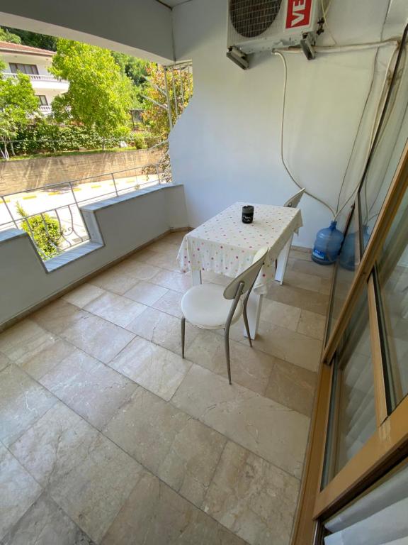 Balkón nebo terasa v ubytování EVİM APART HOTEL