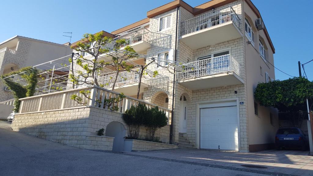 Apartments Sara