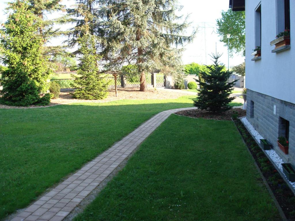 Zahrada ubytování Pension-Eula