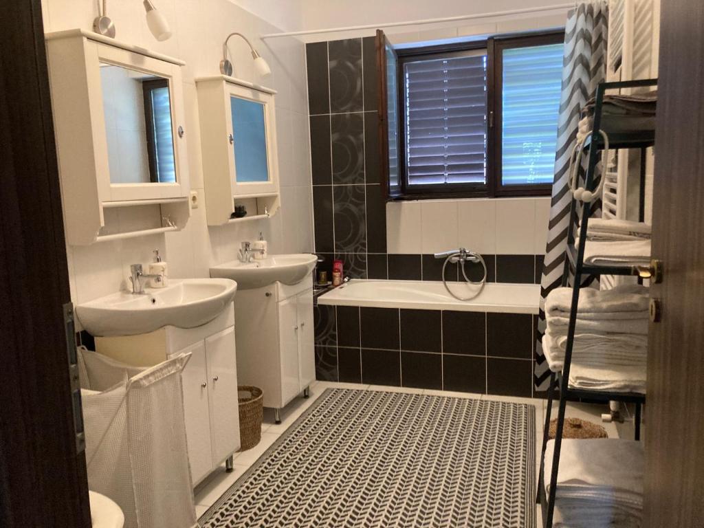 Ένα μπάνιο στο Wéber Villa