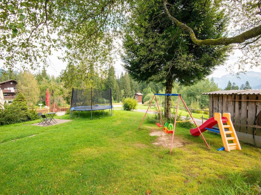 Zahrada ubytování Cosy apartment in Sibratsgfäll with garden