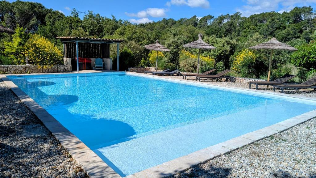 Piscine de l'établissement Tiny House - Mas du Soleil ou située à proximité