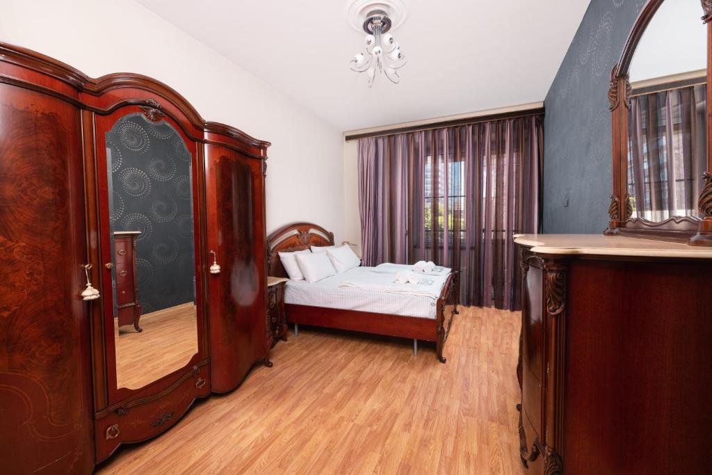 فضای داخلی Lux Apartment On Amiryan Street, 2 Bedrooms, 2 Bathrooms, Open Balcony در ایروان - تصویر ۳