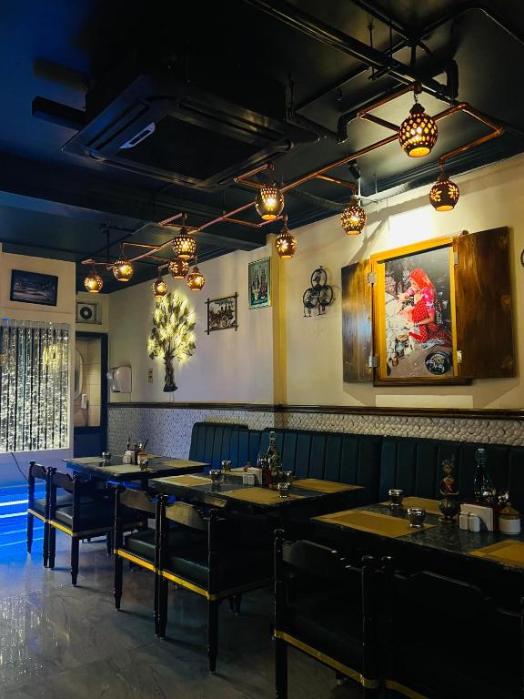 Restaurace v ubytování Hotel AK International - Chennai