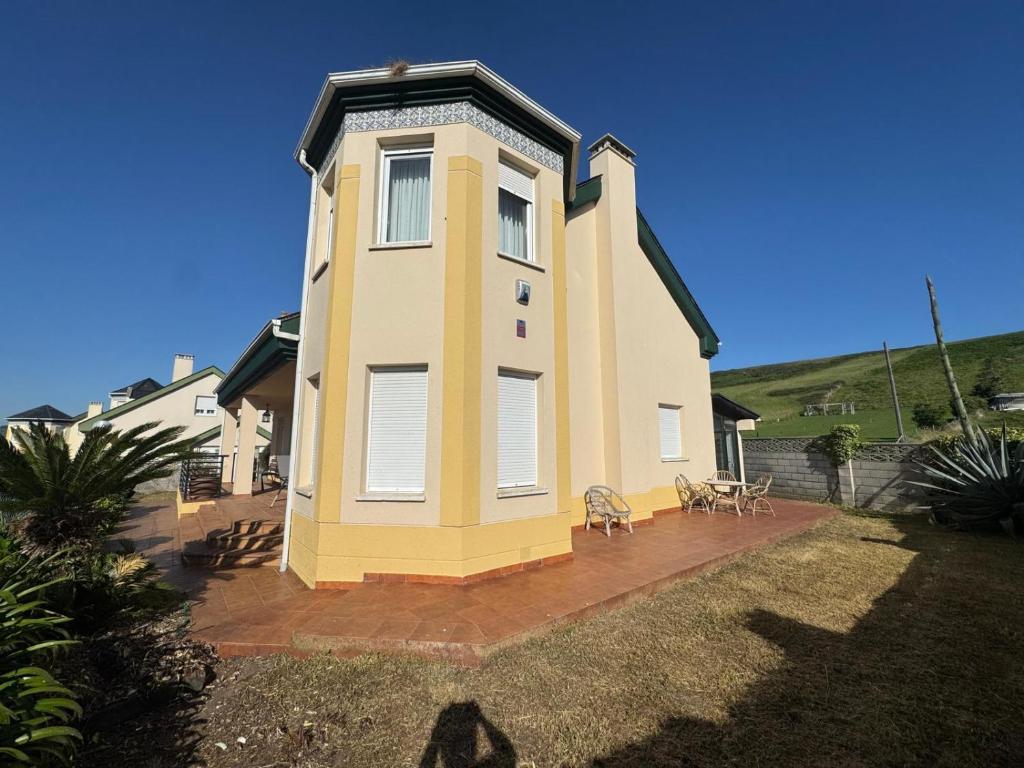 Bygningen som feriehuset ligger i