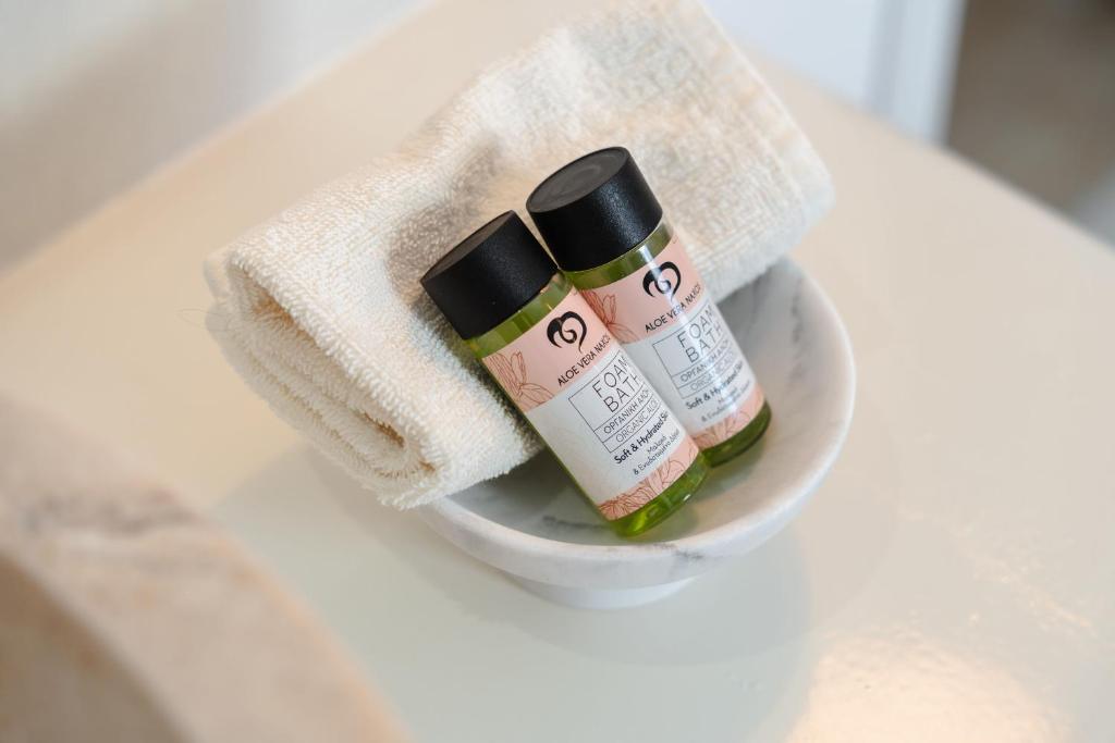 Sea View Apartments & Studios - 9