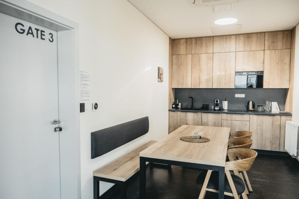 Kuchyň nebo kuchyňský kout v ubytování Apartmány Hangár Strakonice