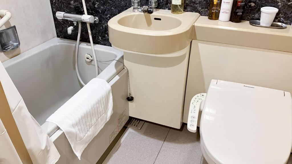 Koupelna v ubytování HOTEL LiVEMAX BUDGET Shinbashi