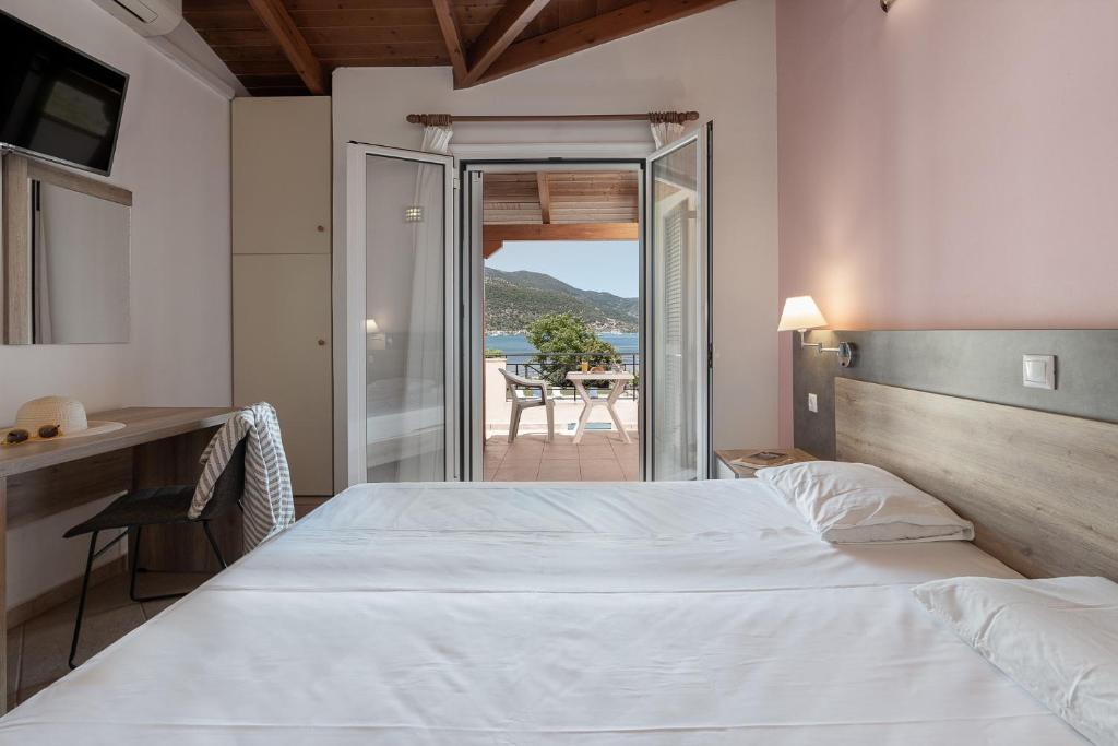Postel nebo postele na pokoji v ubytování Ionian Memories