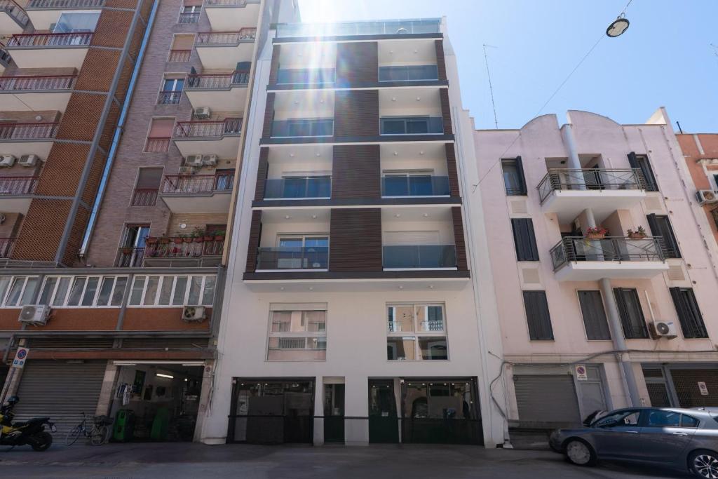 Το κτήριο όπου στεγάζεται  το διαμέρισμα