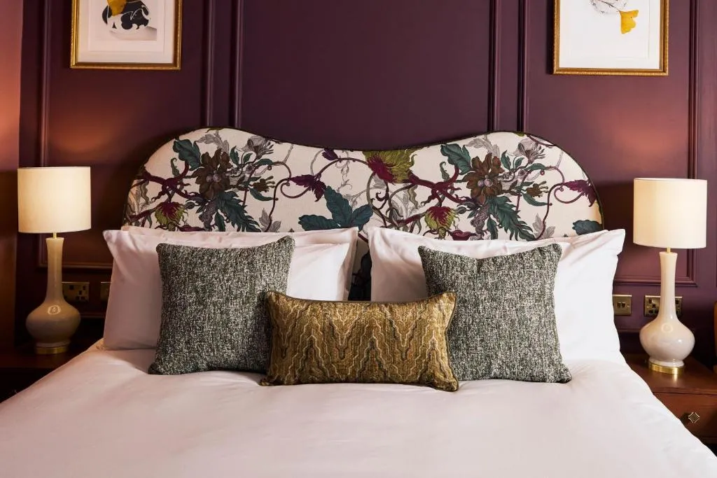 Deluxe Double Room with City View