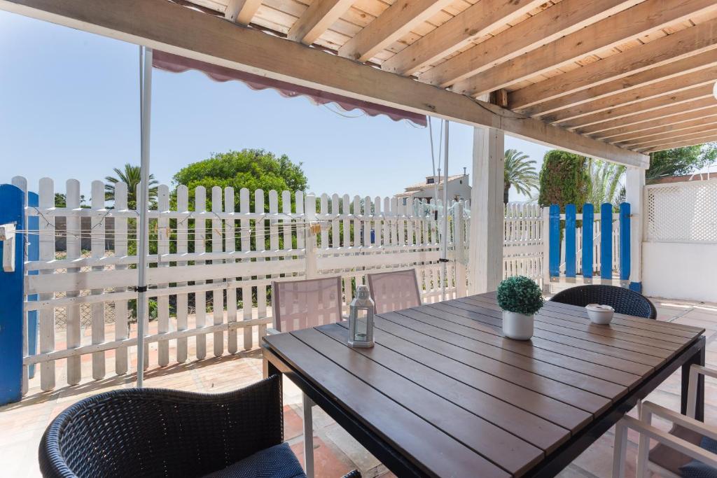 Μπαλκόνι ή βεράντα στο Oliwood Beach - Gigi