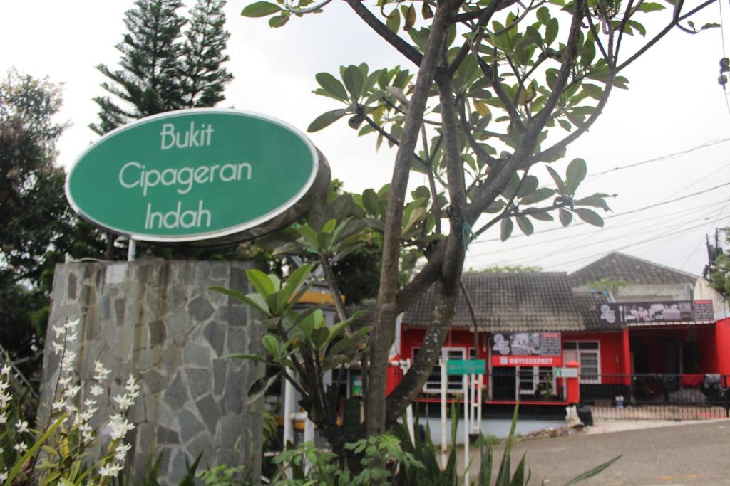 En generel udsigt til bjerge eller udsigt til bjerge taget fra pensionatet