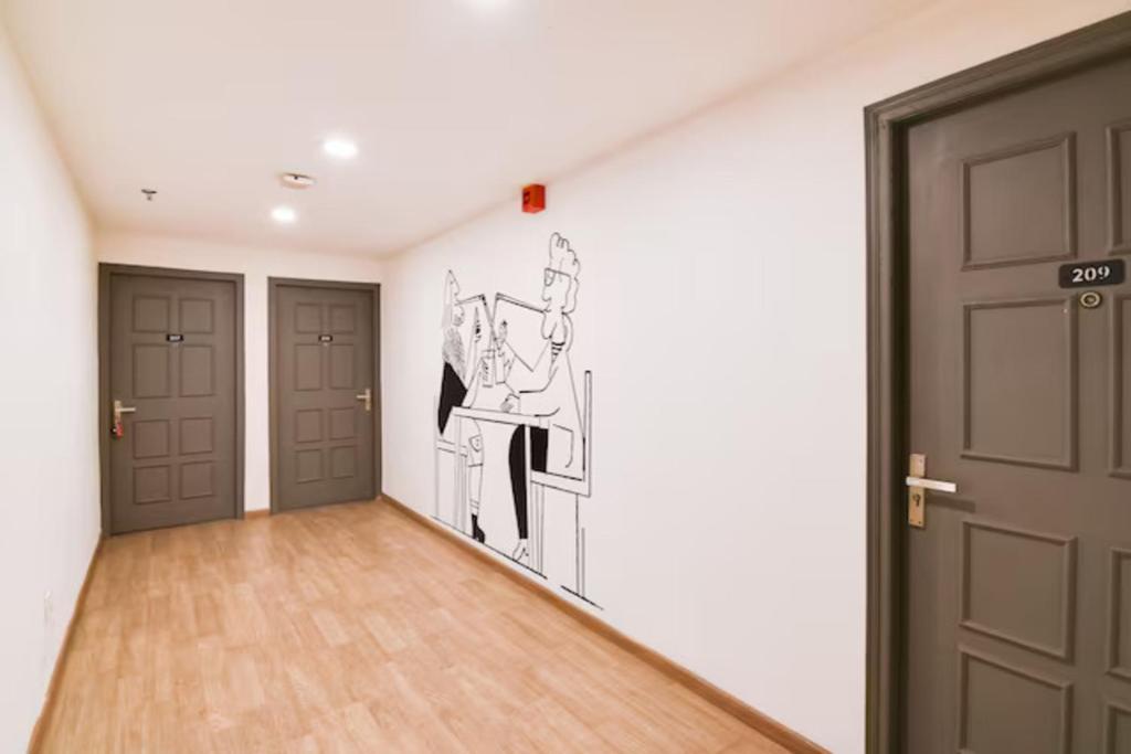 Fotografie z fotogalerie ubytování FabHotel Sayeeda International - 600m from Park Circus 7 Point v destinaci Kalkata
