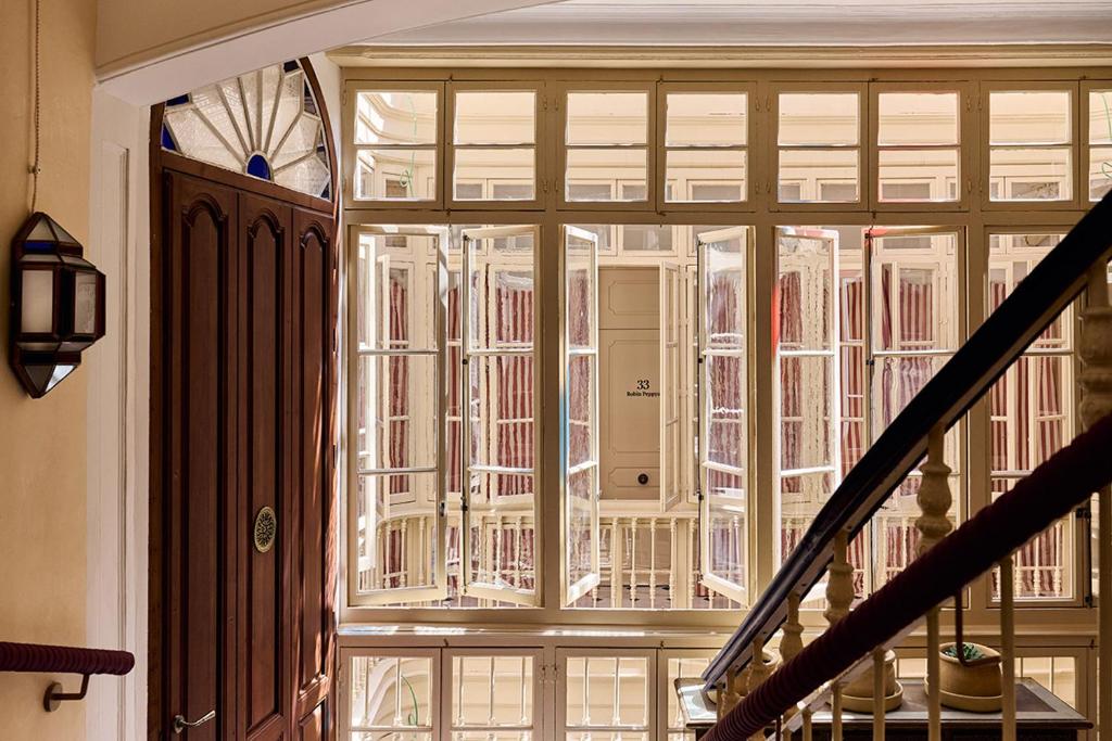 Cristine Bedfor Malaga Boutique Hotel - Resim 11