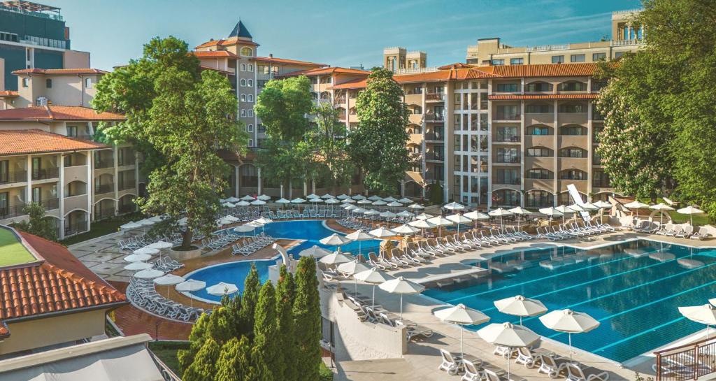 The swimming pool at or close to AquaClub GRIFID Hotel Bolero - Ultra All Inclusive & Private Beach