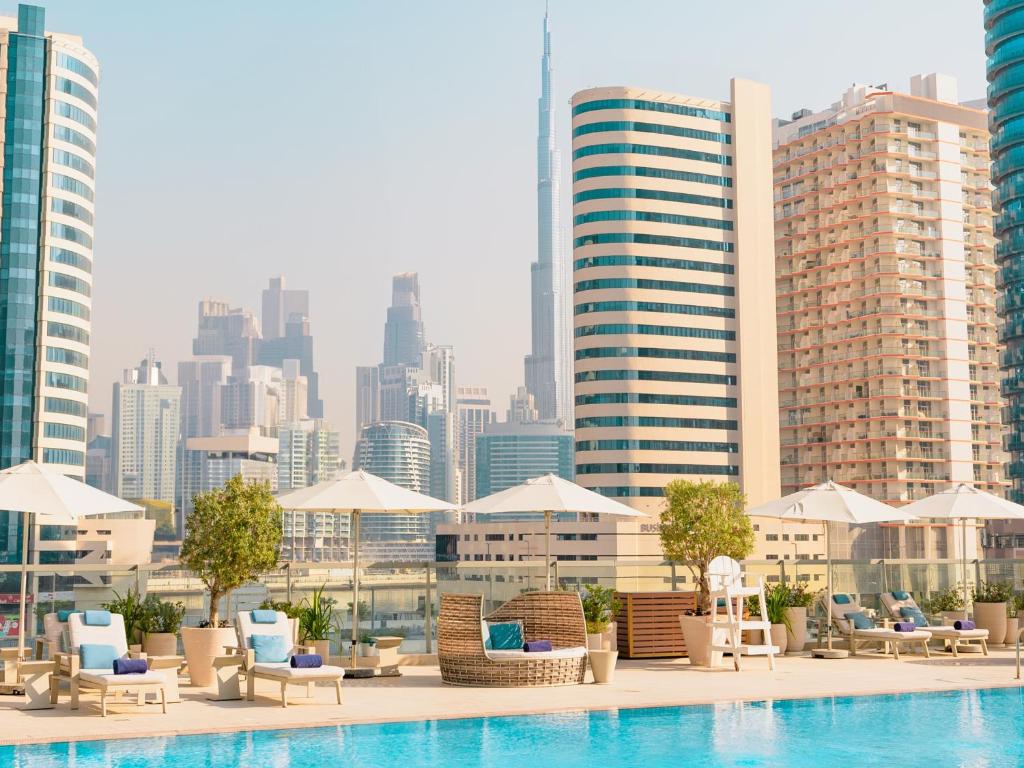 Bazén v ubytování The First Collection Dubai Business Bay nebo v jeho okolí