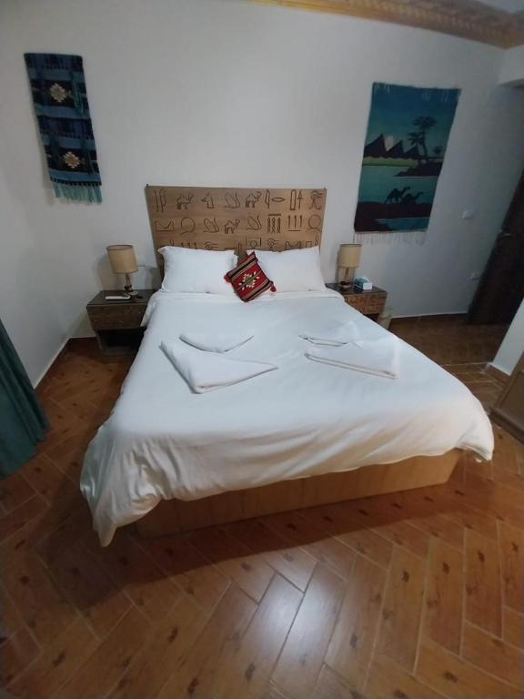 Atlantis Pyramids Inn - 19