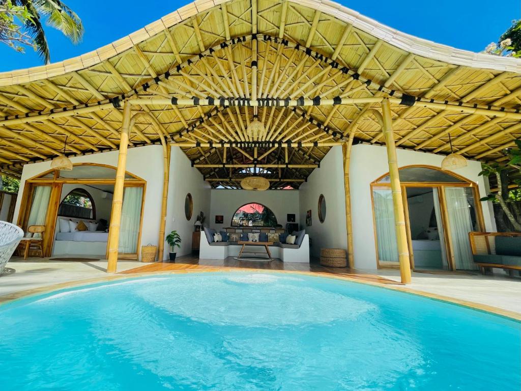 Bazén v ubytování You & Me Private Villa nebo v jeho okolí