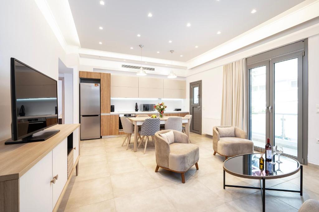 Blue Lagoon City Hotel - 15