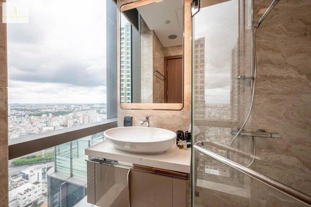 Koupelna v ubytování Landmark 81 Luxury Romantic Apartment