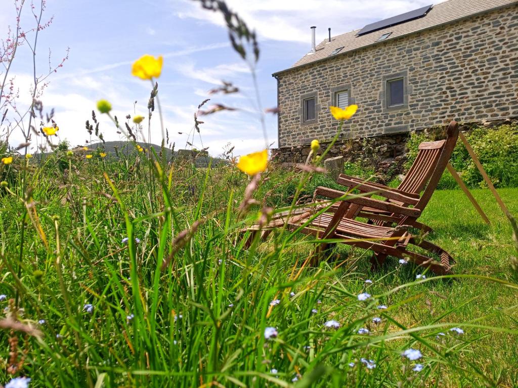 Zahrada ubytování Les chambres d'hôtes de la croisée en Auvergne