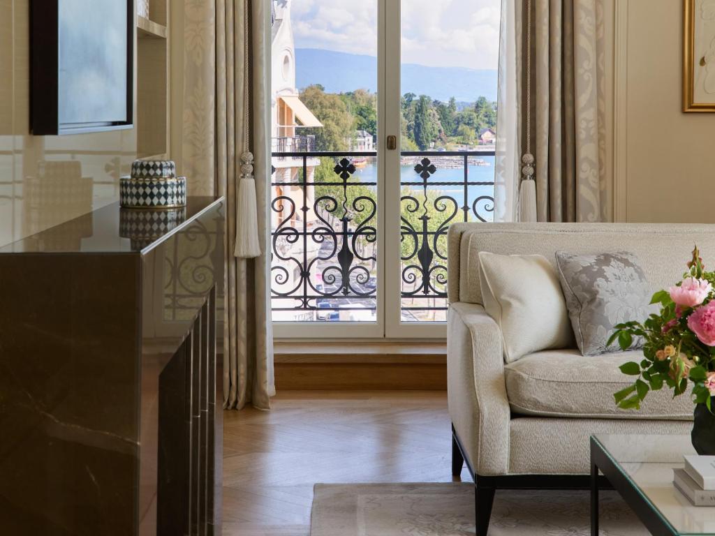 Posezení v ubytování The Woodward - Auberge Resorts Collection