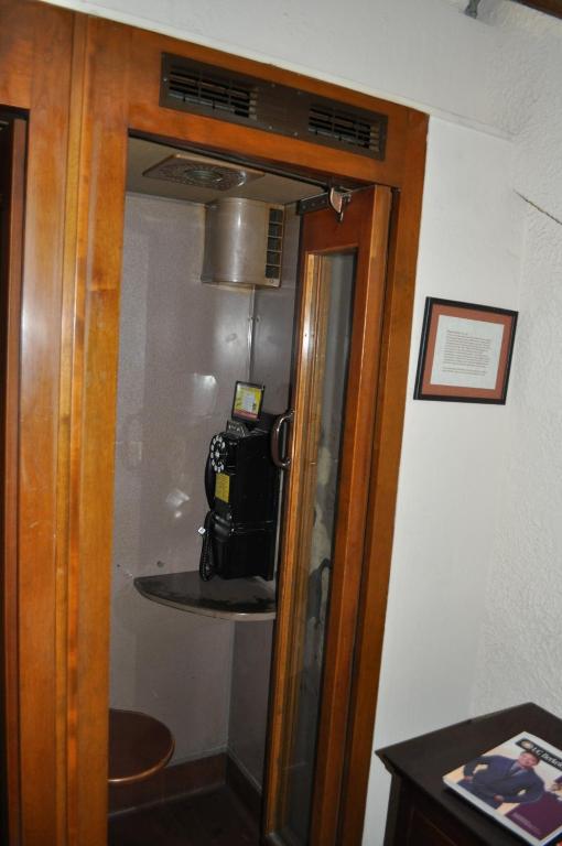 Cardinal Hotel photo