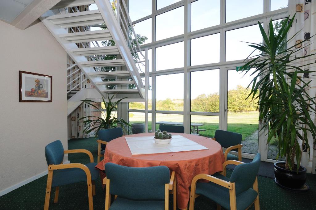 Χώρος καθιστικού στο Hotel Vissenbjerg Storkro