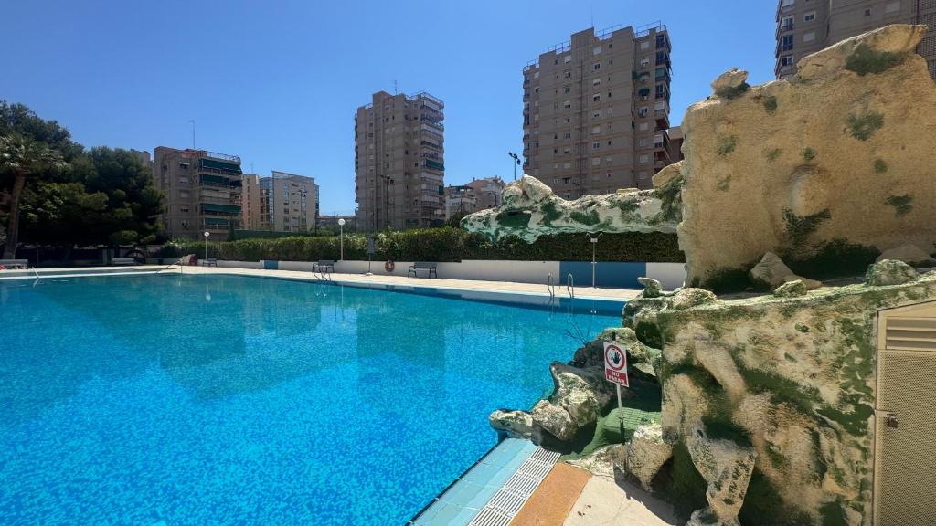 Apartamento con terraza, piscina y vistas en Cabo by Turihome