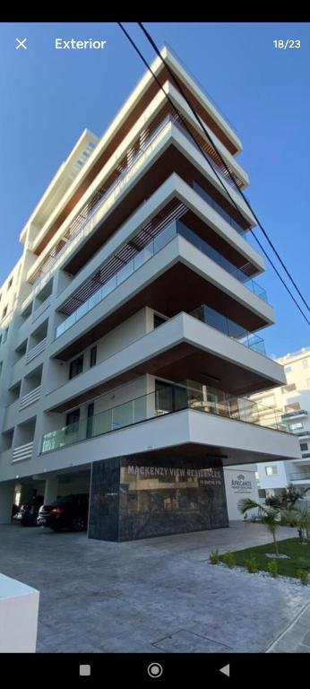 2 Bedroom Brand New Apartment Mc Kenzie 2 minute to the Mc Kenzie Beach