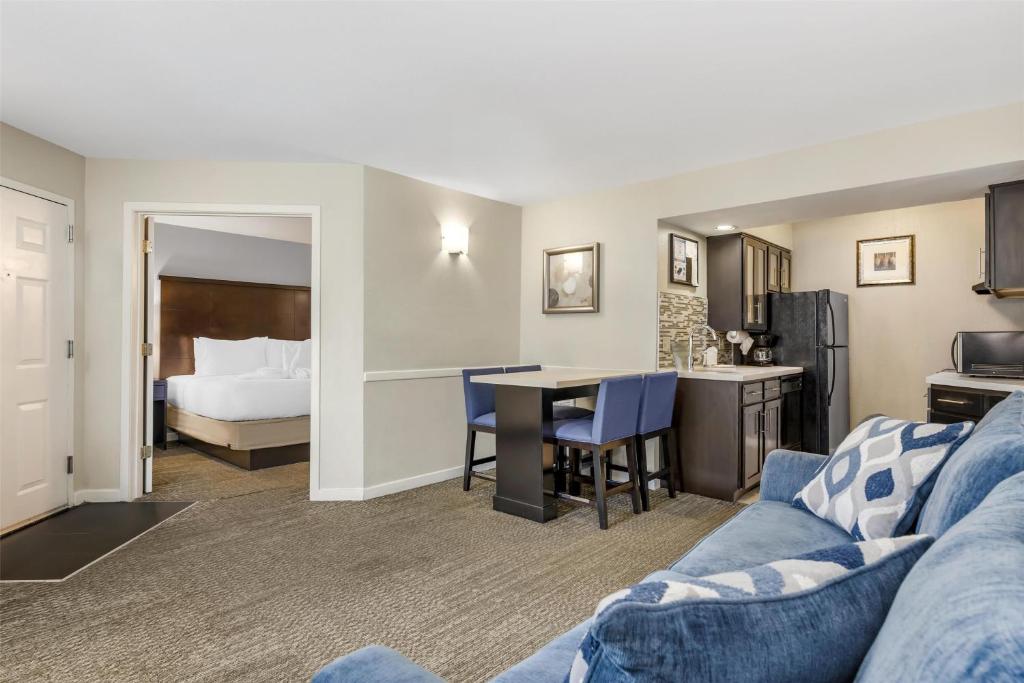 Sonesta ES Suites Orlando – Lake Buena Vista