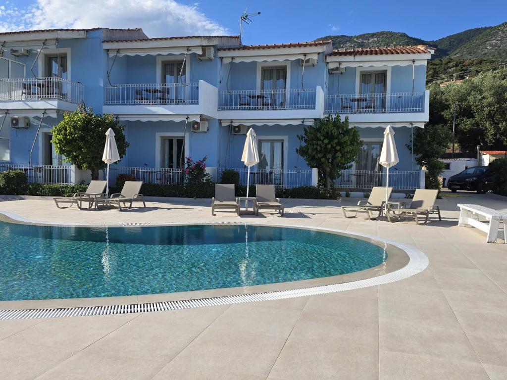 The swimming pool at or close to Liogerma Studios