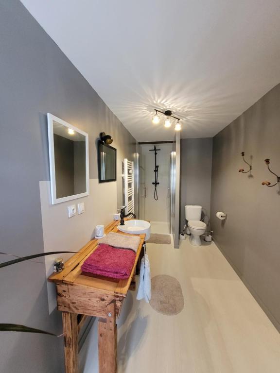 Les chambres d'hôtes de la croisée en Auvergne - Habitación Doble Con Baño Privado