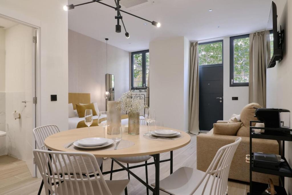 TV a/nebo společenská místnost v ubytování Romantic Apartment N5 Oceanografico Virkin Suites