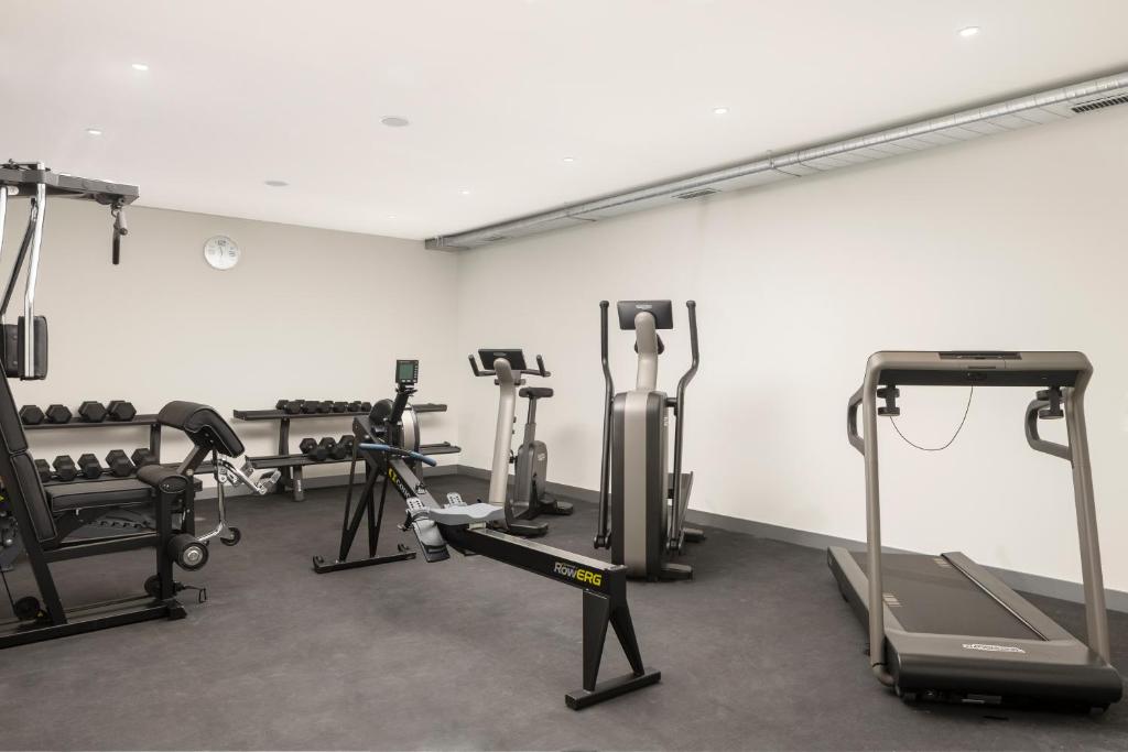 Fitness centrum a/nebo fitness zařízení v ubytování Holiday Inn Express & Suites Sion by IHG