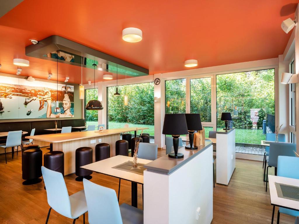 Posezení v ubytování B&B Hotel Konstanz