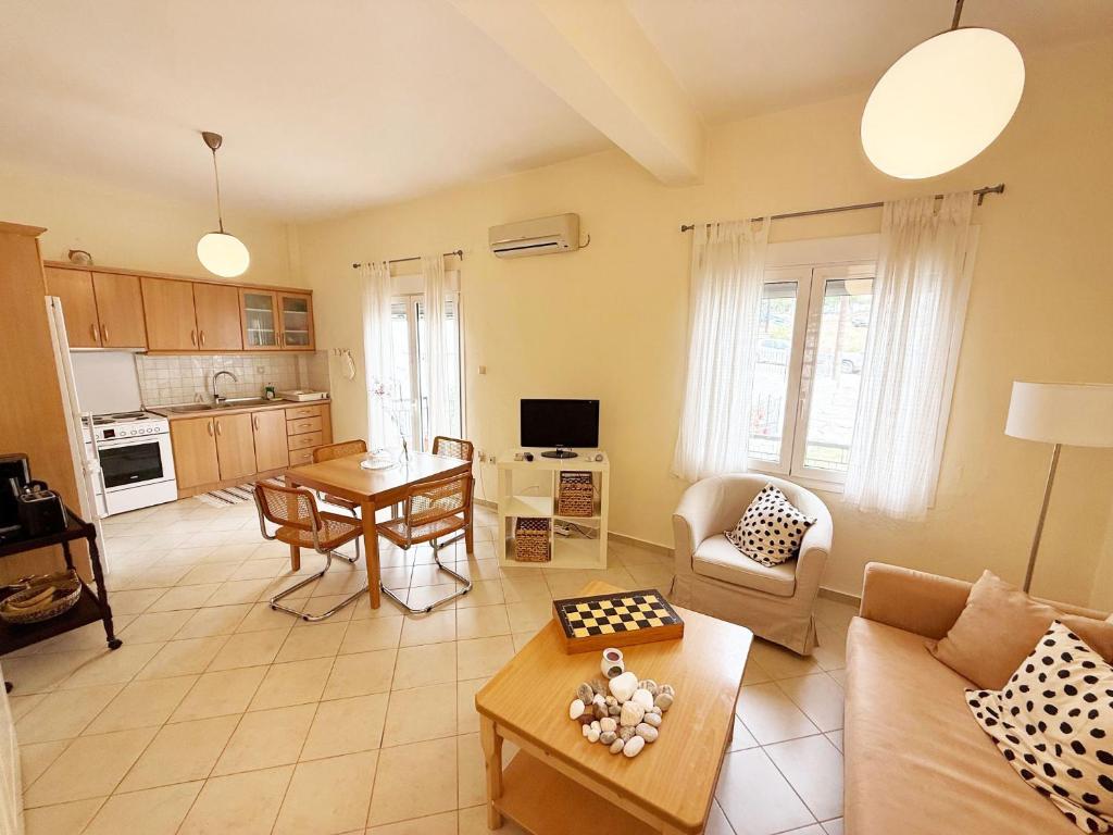 Η κουζίνα ή μικρή κουζίνα στο Thassos Sea View Apartment